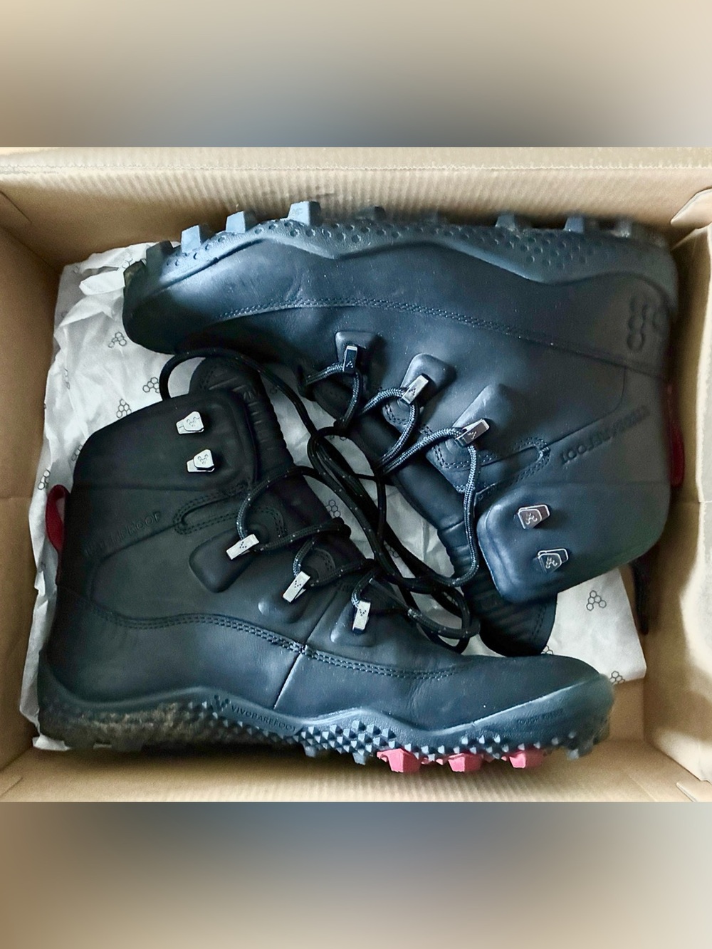 Women’s Vivobarefoot Tracker Winter III Black Leather Hiking Boots EU 38, US 7.